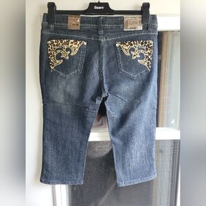 Women's Dark Blue Denim Capris with Leopard Print Pockets